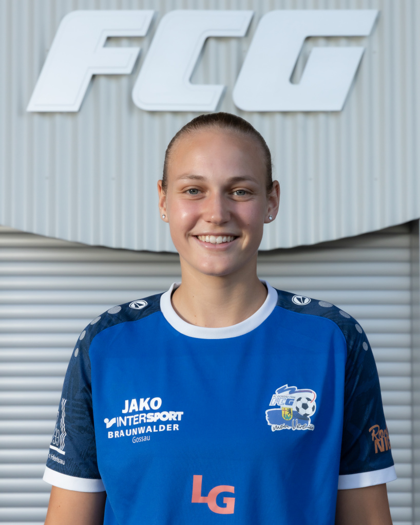 15 Yara Niederhäuser 2004